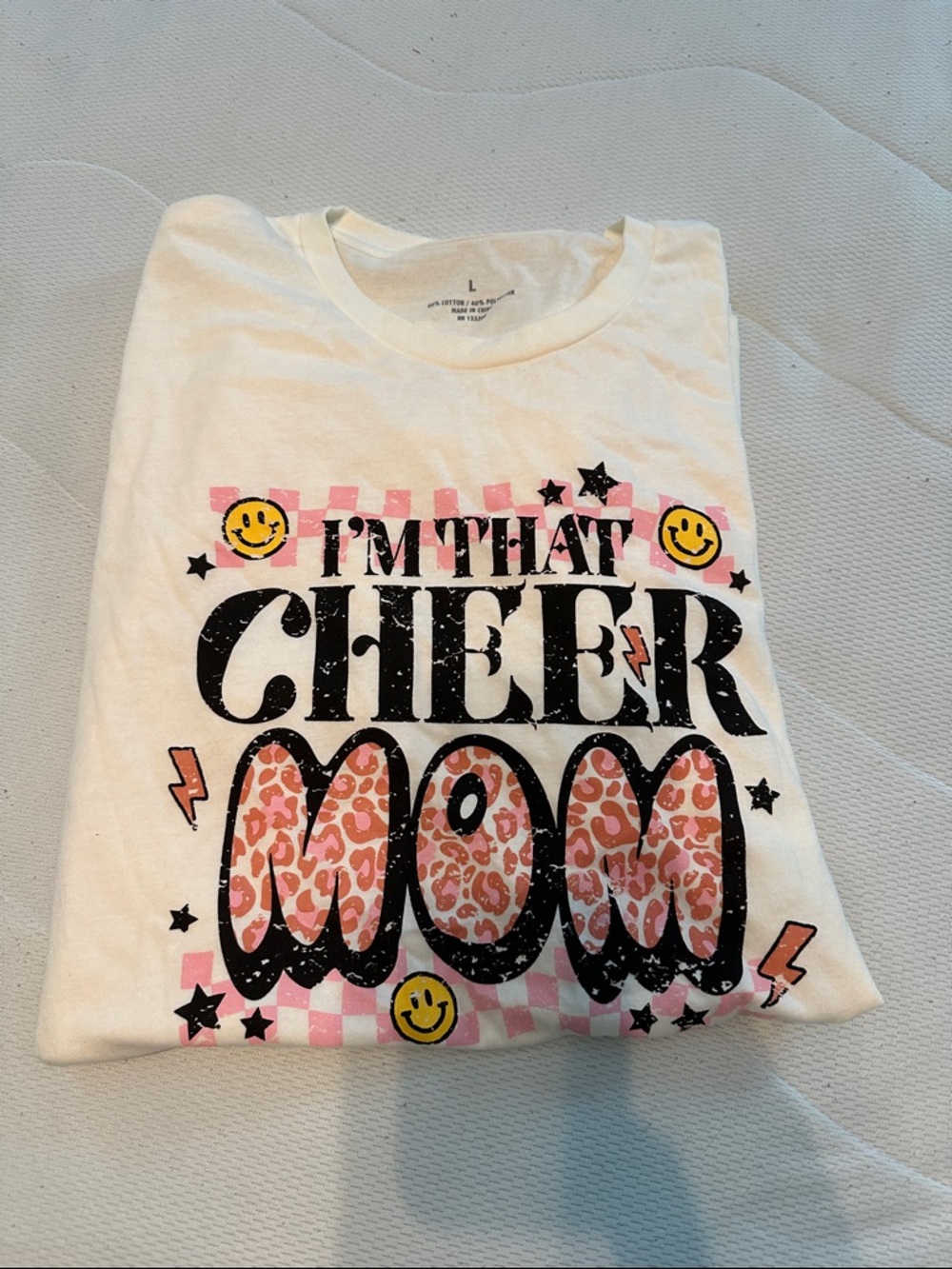 Womens White 'I'm That Cheer Mom' Graphic Tee with Pink Accents